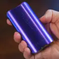 DaVinci IQ3 Vaporizer in der Hand